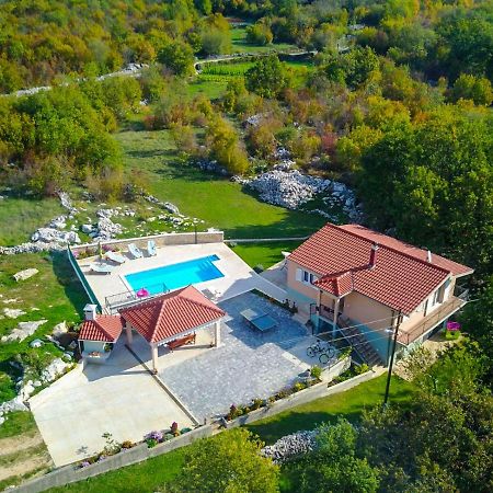 אומיס Villa Katja מראה חיצוני תמונה