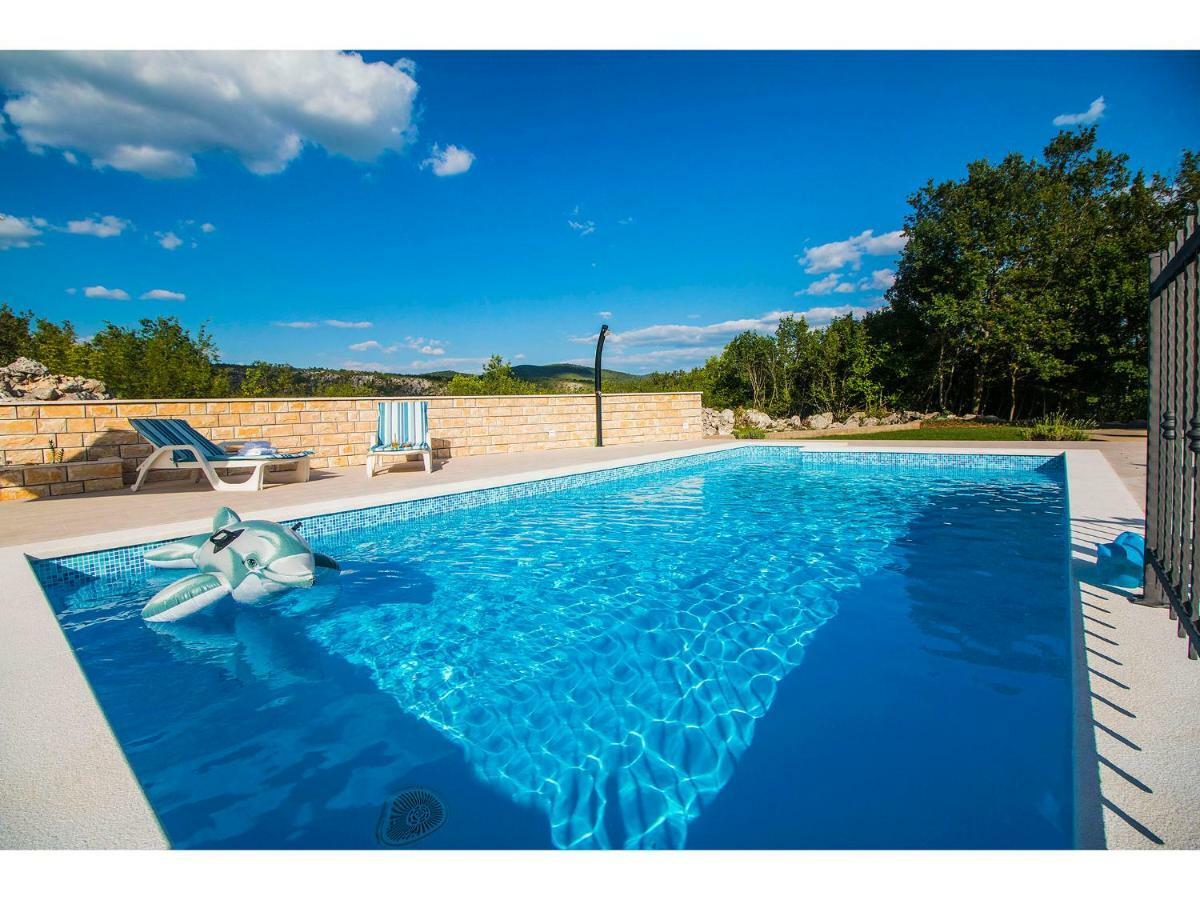 אומיס Villa Katja מראה חיצוני תמונה